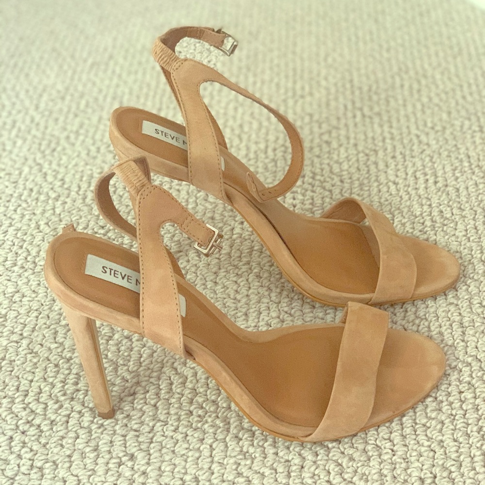 Steve Madden Strap Heels in Suede Nude